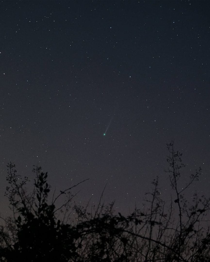 Comet C/2025 F2 (SWAN) photographed by Josh Dury Photomedia (used with permission)